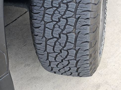 Used 2024 GMC Sierra 1500 Pro w/ Pro Value Package image 13