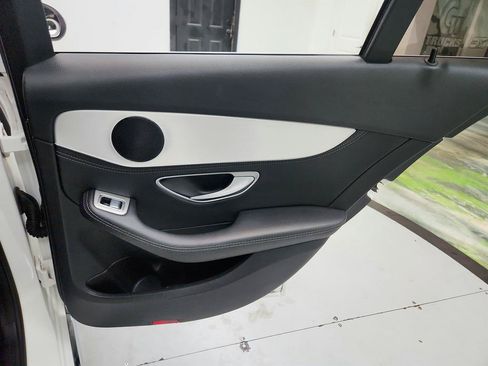 Used 2016 Mercedes-Benz C 300 4MATIC Sedan image 28