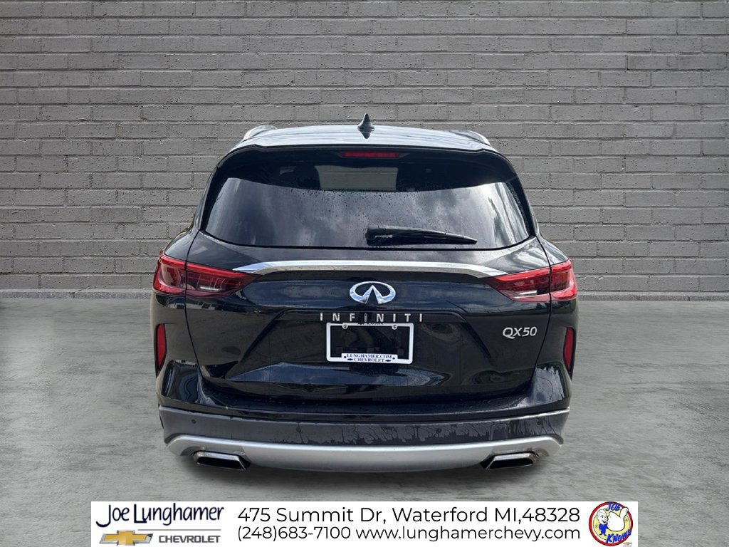 Used 2019 INFINITI QX50 Essential w/ Cargo Package FWD image 4