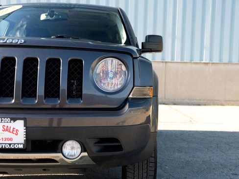 Used 2017 Jeep Patriot High Altitude image 5