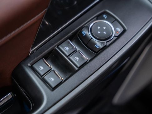 Used 2023 Ford F150 Lariat w/ Equipment Group 502A High image 50