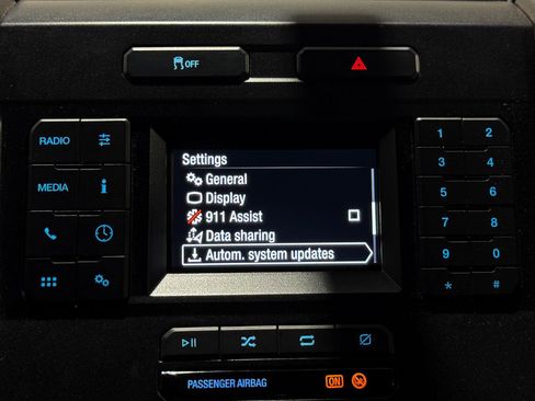Used 2022 Ford F250 XL w/ Power Equipment Group AWD/4WD image 11