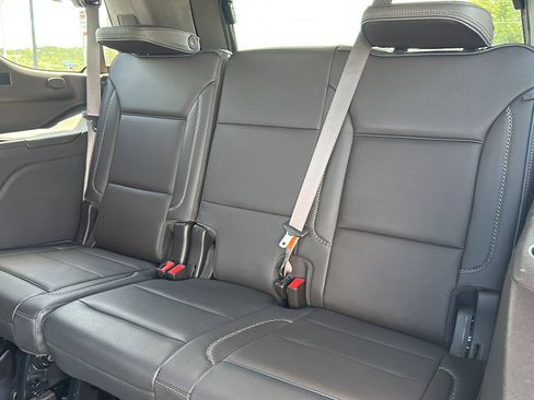 Used 2021 GMC Yukon Denali w/ Denali Premium Package image 20