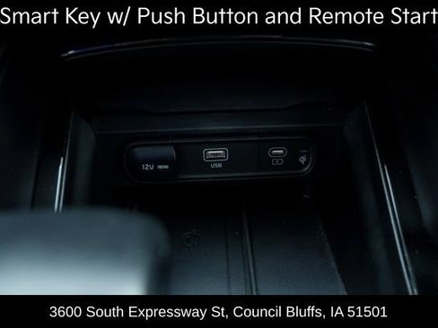 Used 2024 Kia Telluride EX w/ EX Captain's Chair Package AWD/4WD image 19