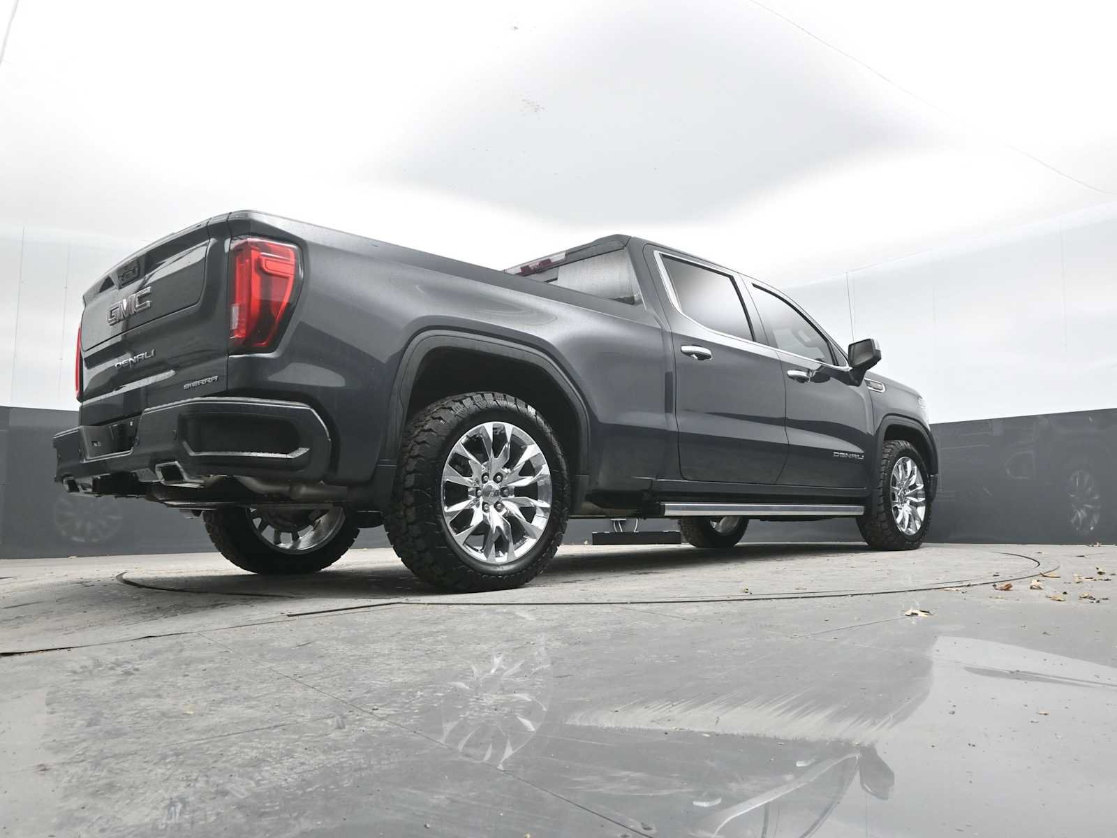 Used 2021 GMC Sierra 1500 Denali w/ Denali Ultimate Package AWD/4WD image 30