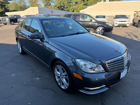Used 2013 Mercedes-Benz C 300 4MATIC Sedan image 9