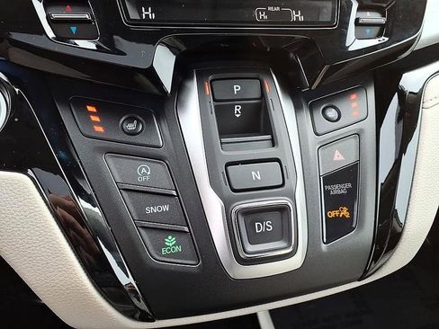 Used 2026 Honda Odyssey Touring image 31