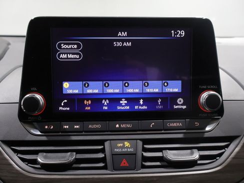 Used 2024 Nissan Altima 2.5 SV FWD image 29