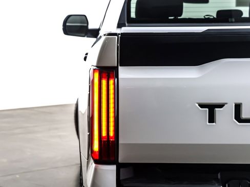 Used 2025 Toyota Tundra SR5 image 16