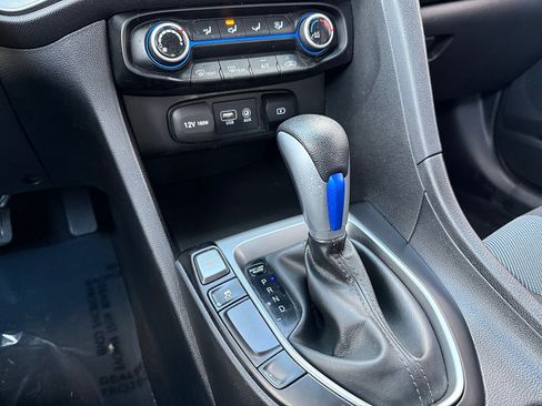 Used 2019 Hyundai Veloster 2.0 image 23