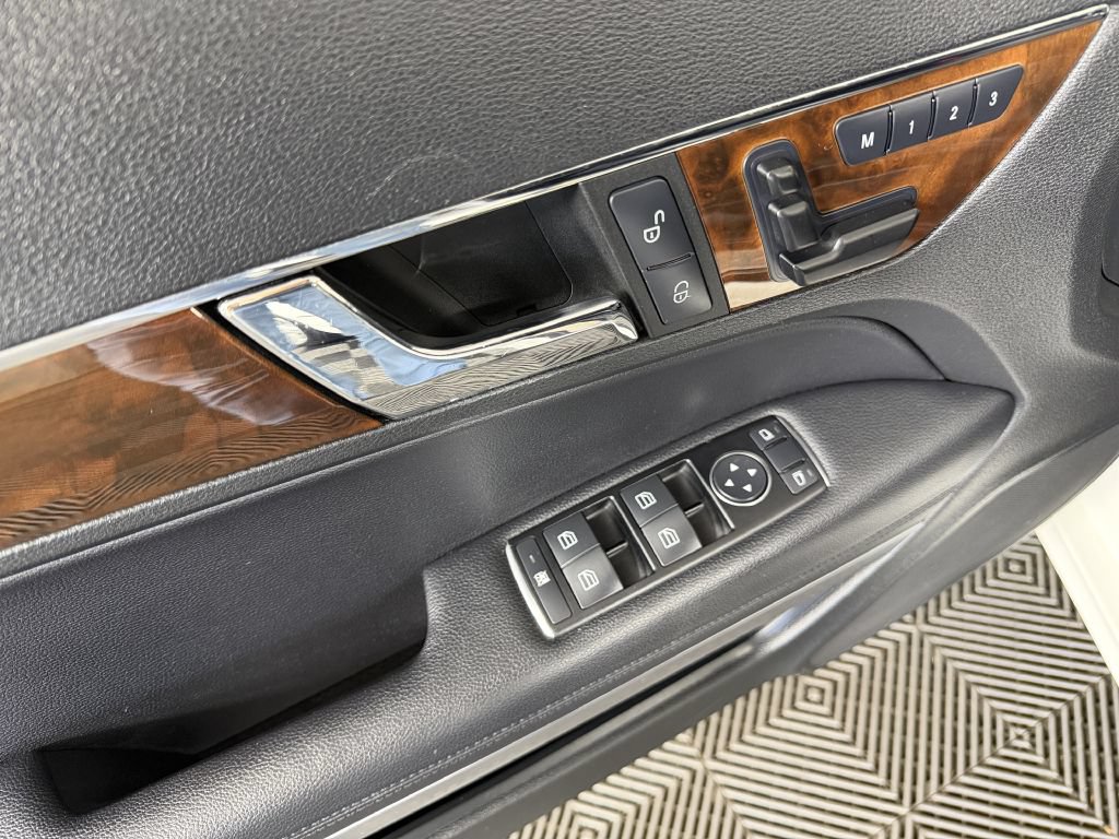 Used 2013 Mercedes-Benz E 350 Cabriolet image 56