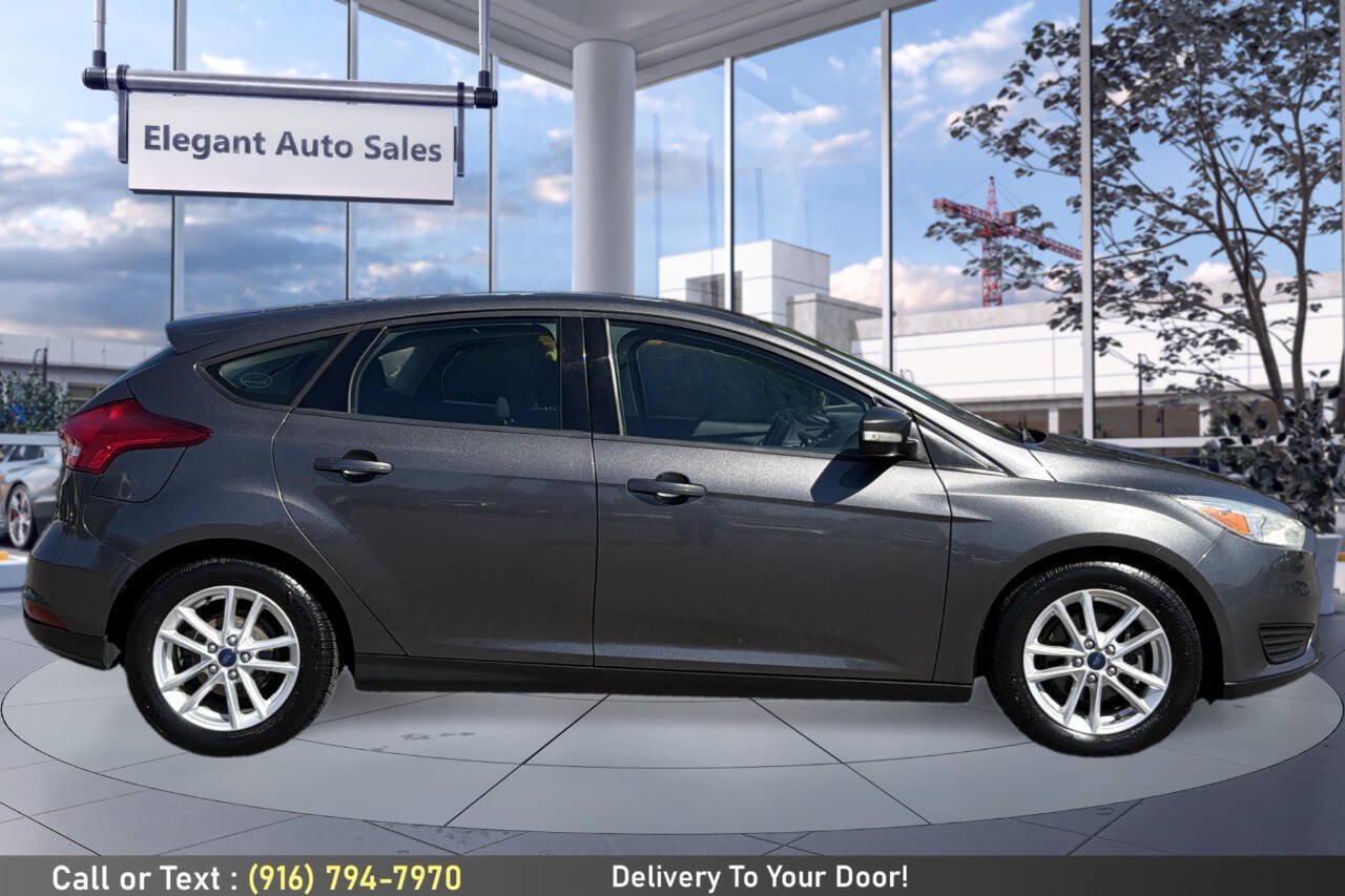 Used 2015 Ford Focus SE FWD image 4
