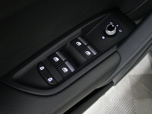 Used 2023 Audi Q5 2.0T Premium AWD/4WD image 13