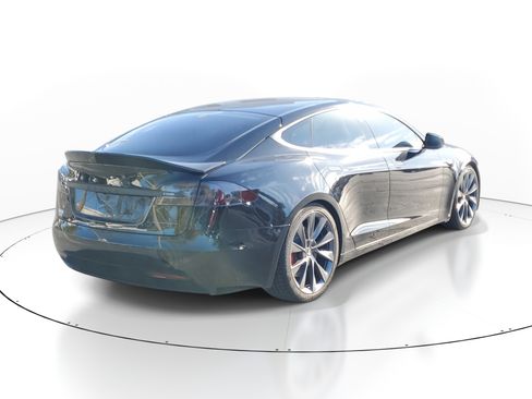 Used 2020 Tesla Model S Performance image 4