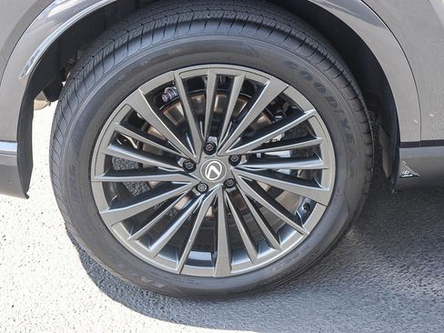 Used 2025 Lexus RX 350h w/ Convenience Package image 12