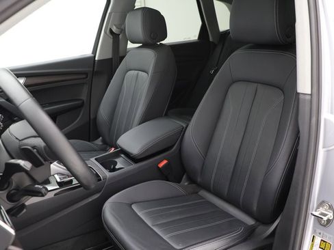 Used 2023 Audi Q5 2.0T Premium w/ Convenience Package image 15