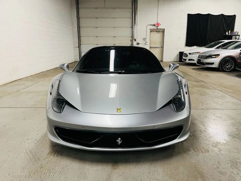 Used 2011 Ferrari 458 Italia Coupe image 3