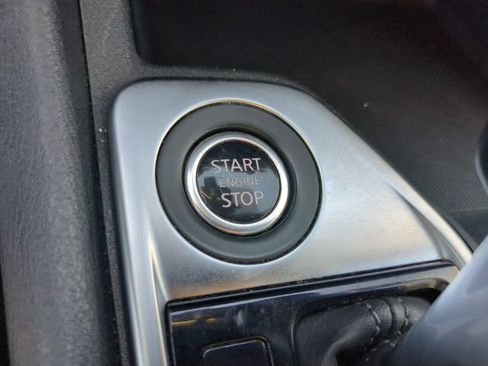 Used 2024 Nissan Sentra SV FWD image 31