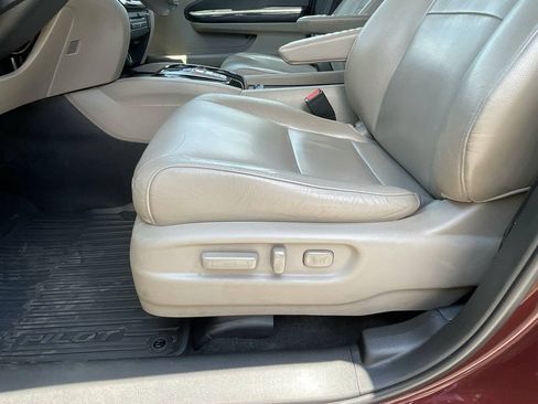 Used 2018 Honda Pilot Touring image 15