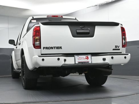 Used 2020 Nissan Frontier SV w/ Midnight Edition Floor Mats RWD image 24