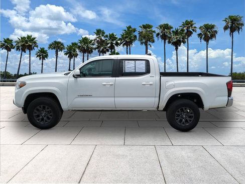 Used 2021 Toyota Tacoma SR5 RWD image 4