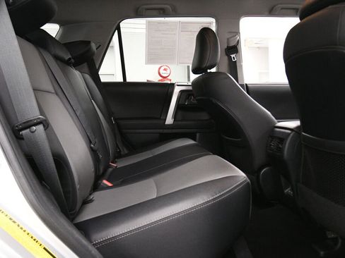 Certified 2024 Toyota 4Runner SR5 Premium image 23