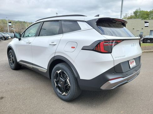 New 2026 Kia Sportage EX image 24