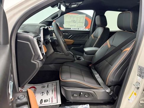 New 2026 GMC Canyon AT4 image 11