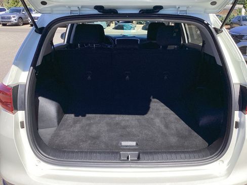 Used 2022 Kia Sportage LX FWD image 19