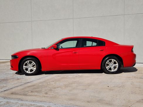 Used 2022 Dodge Charger SXT RWD image 5