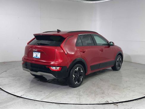 Used 2024 Kia Niro Wind image 2