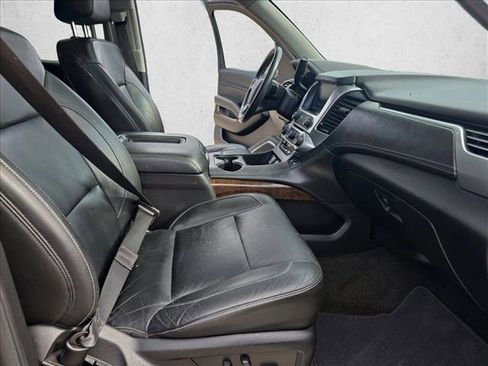 Used 2018 Chevrolet Suburban LT RWD image 24