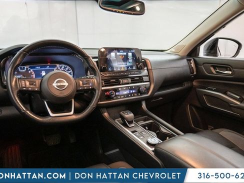 Used 2022 Nissan Pathfinder SL image 25