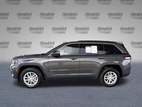 Used 2024 Jeep Grand Cherokee Laredo X RWD image 6
