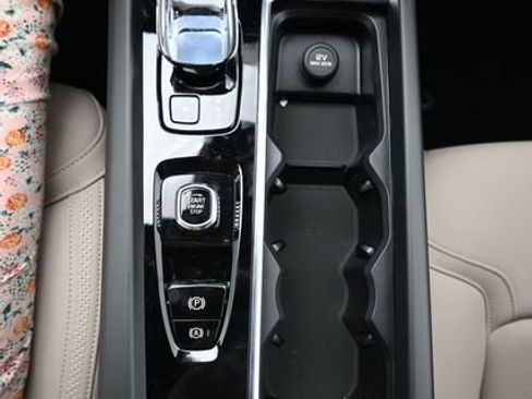 New 2026 Volvo XC60 B5 Plus w/ Protection Package Premier image 11