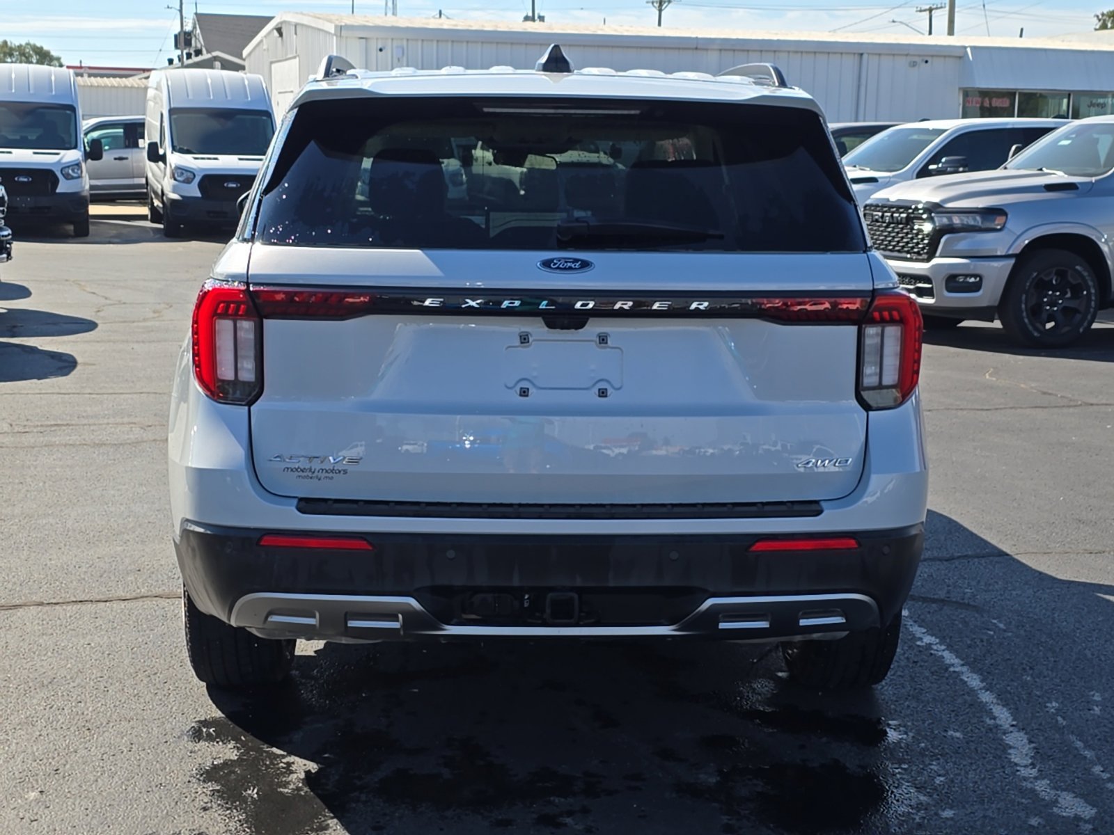 Used 2025 Ford Explorer Active w/ Active Comfort Package AWD/4WD image 59