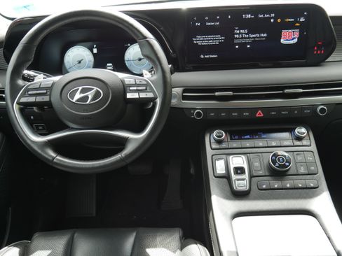 Used 2024 Hyundai Palisade Limited AWD/4WD image 20
