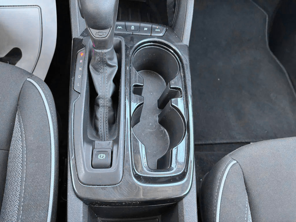 Used 2025 Chevrolet TrailBlazer LT AWD/4WD image 16
