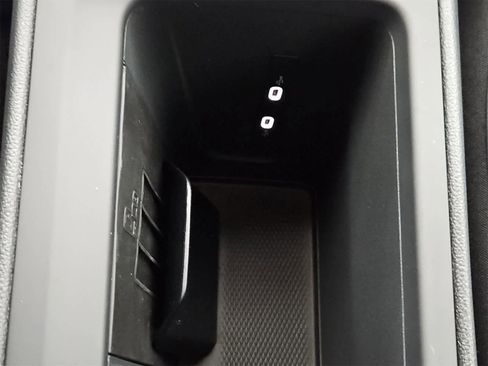 New 2026 Volkswagen Tiguan SE R-Line image 33