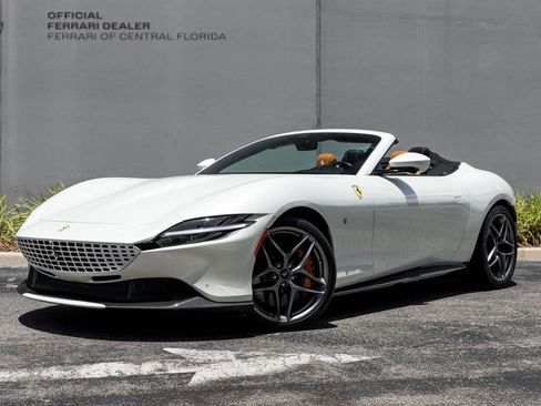 Used 2024 Ferrari Roma Spider RWD image 1