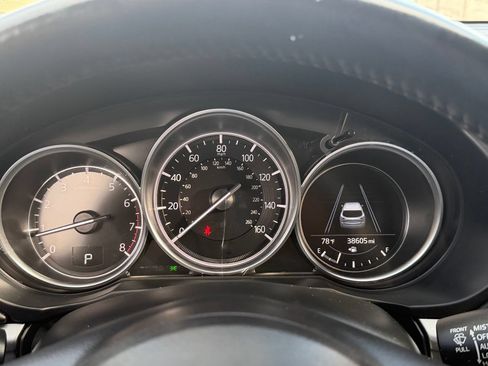 Used 2021 MAZDA CX-5 Touring FWD image 17