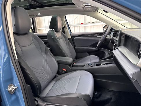New 2026 Volkswagen Tiguan SE AWD/4WD image 11