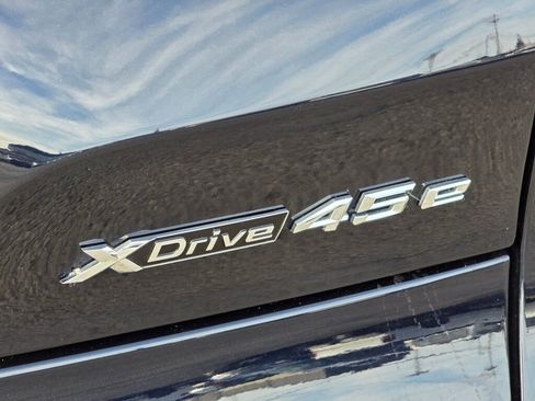 Used 2022 BMW X5 xDrive45e w/ M Sport Package image 16