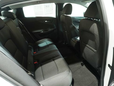 Used 2021 Chevrolet Malibu RS FWD image 13