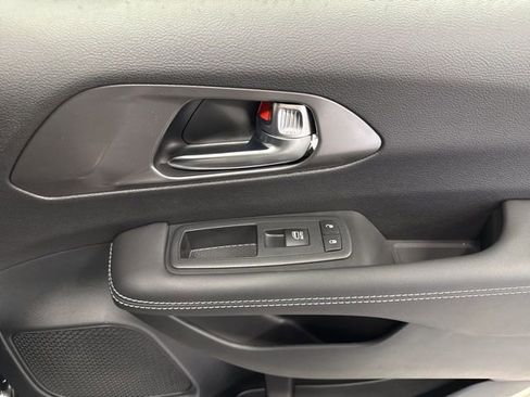 New 2026 Chrysler Pacifica Select w/ S Appearance Package image 48