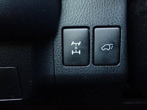 Used 2015 Toyota RAV4 XLE w/ Outdoor Package AWD/4WD image 14