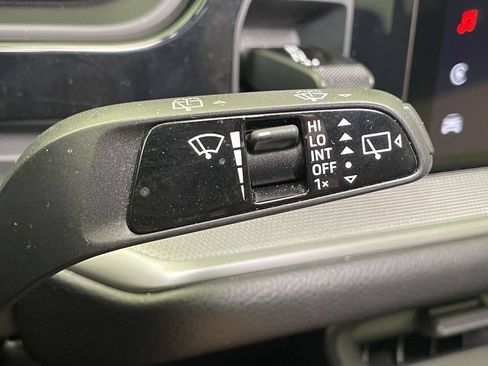 Certified 2025 Porsche Cayenne AWD/4WD image 41