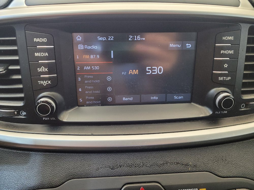 Used 2019 Kia Sorento FWD image 25