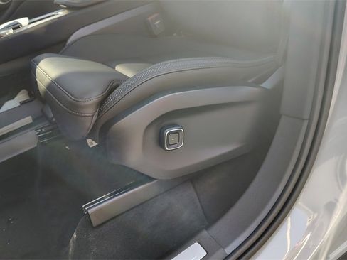 New 2025 Volvo EX90 Ultra image 11