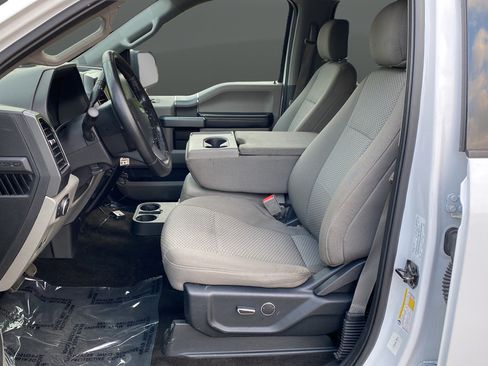 Used 2018 Ford F150 XLT w/ Equipment Group 301A Mid AWD/4WD image 9
